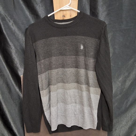 U.S. Polo Assn. Black Crewneck Sweater - Picture 1 of 8